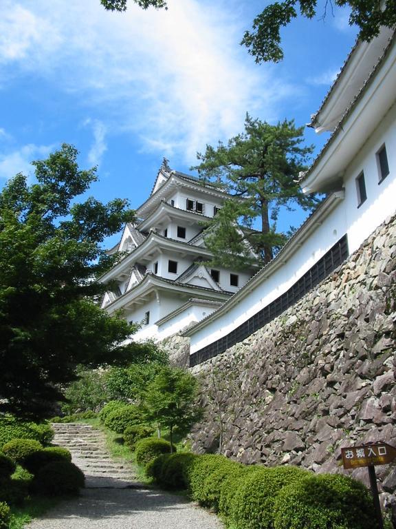 Miharaya Ryokan Gujo Buitenkant foto